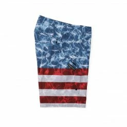 Apparel Sharkskin Americamo Fishing Shorts