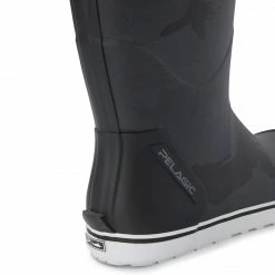 Footwear Longshore 12